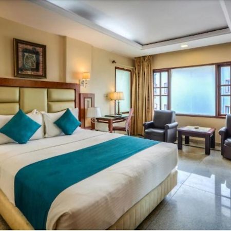 Golden Metro Hotel Μπανγκαλόρ Εξωτερικό φωτογραφία