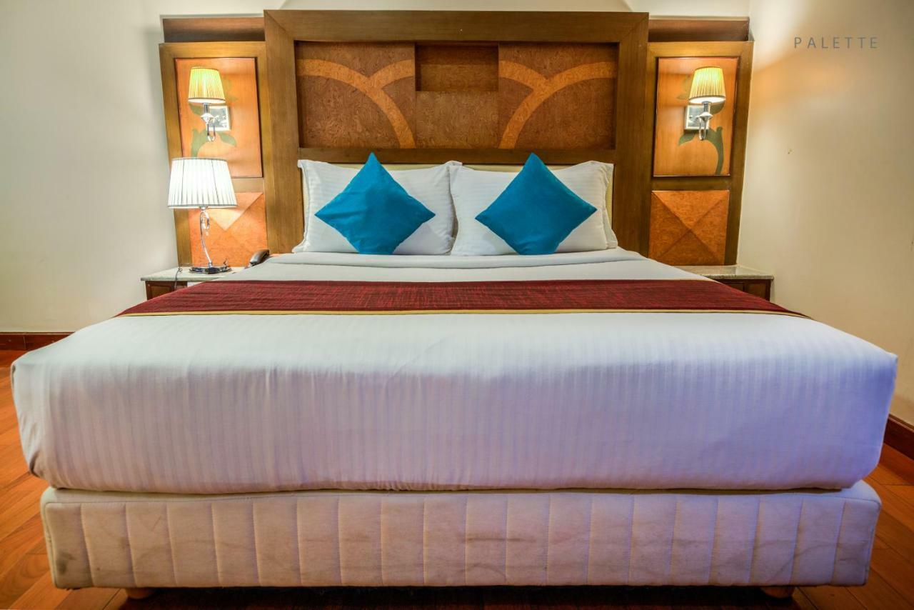 Golden Metro Hotel Μπανγκαλόρ Εξωτερικό φωτογραφία