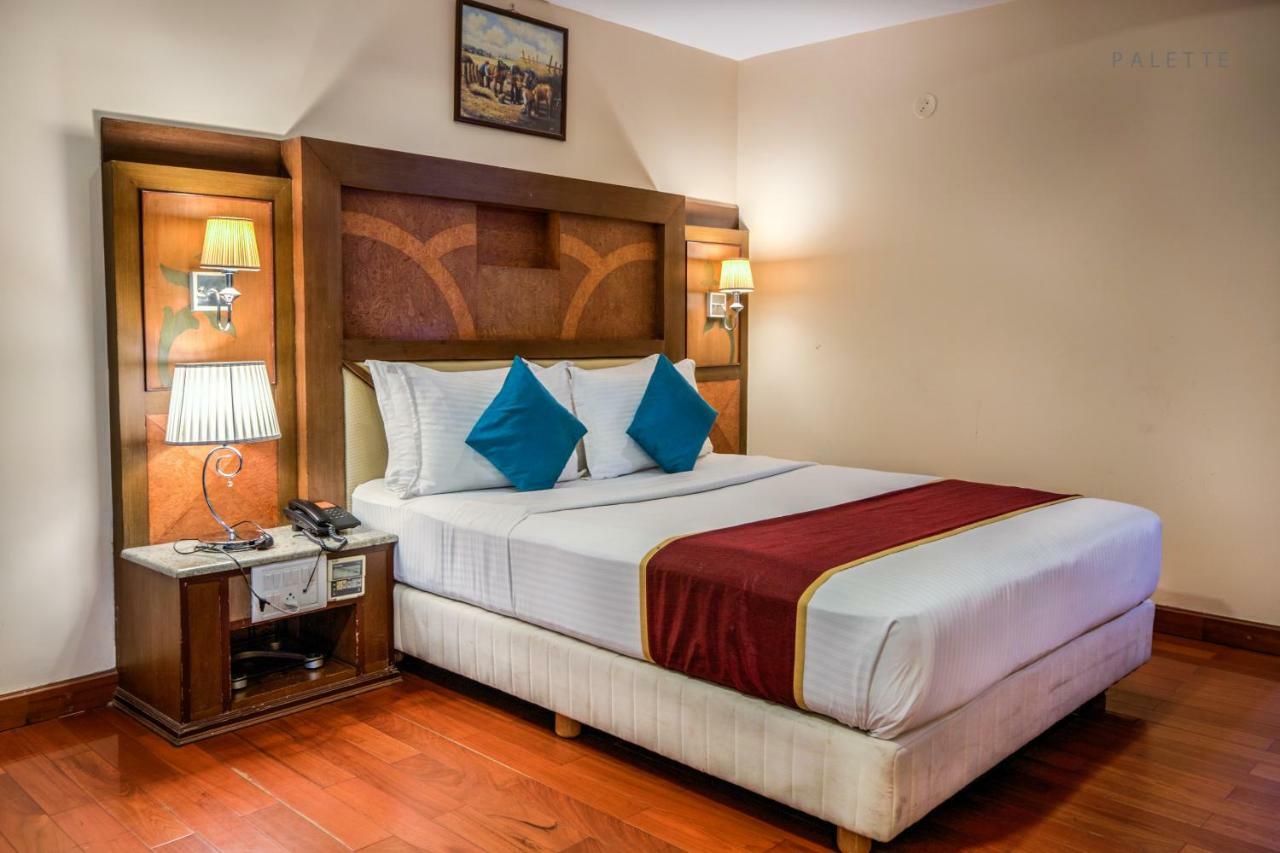 Golden Metro Hotel Μπανγκαλόρ Εξωτερικό φωτογραφία
