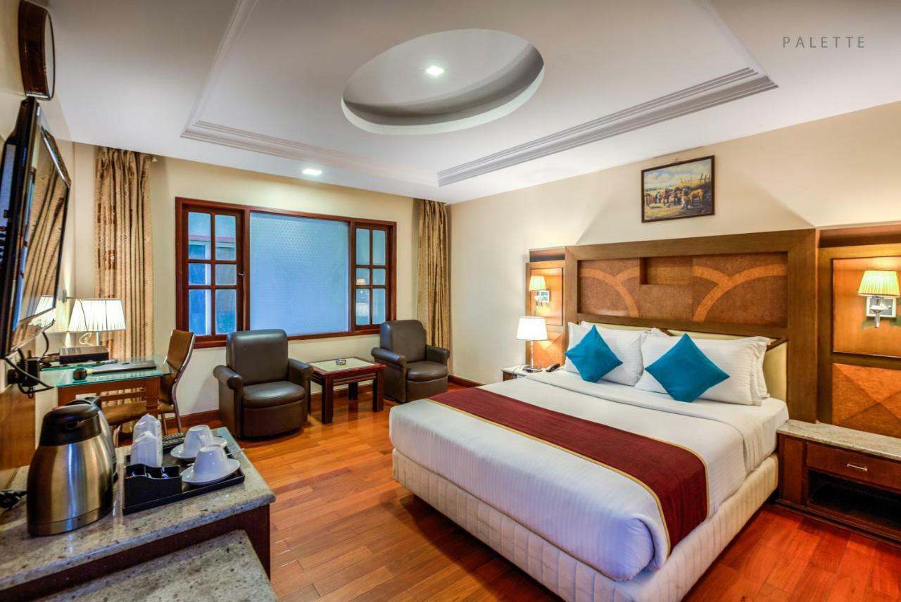 Golden Metro Hotel Μπανγκαλόρ Εξωτερικό φωτογραφία